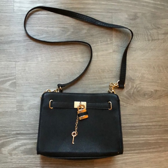 Mix No. 6 Handbags - FLASH SALE⚡️Vegan Leather Crossbody 🌺